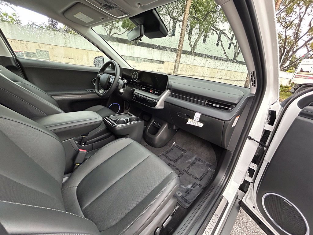 Used 2025 Hyundai Ioniq 5 Limited RWD image 36