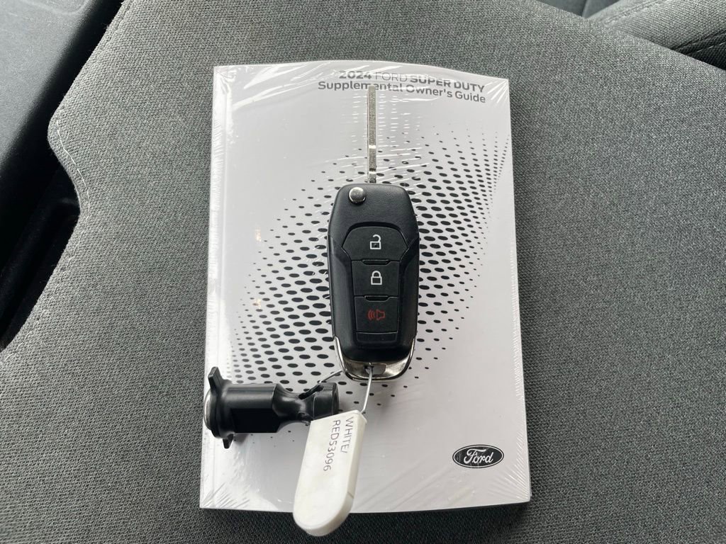 Used 2024 Ford F250 XLT image 43