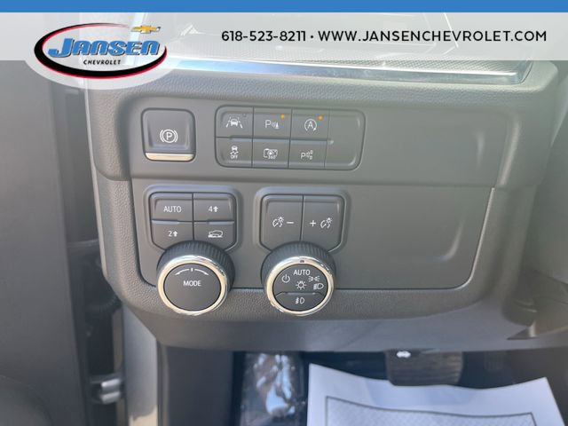 Used 2025 Chevrolet Tahoe RST w/ Comfort Package image 17