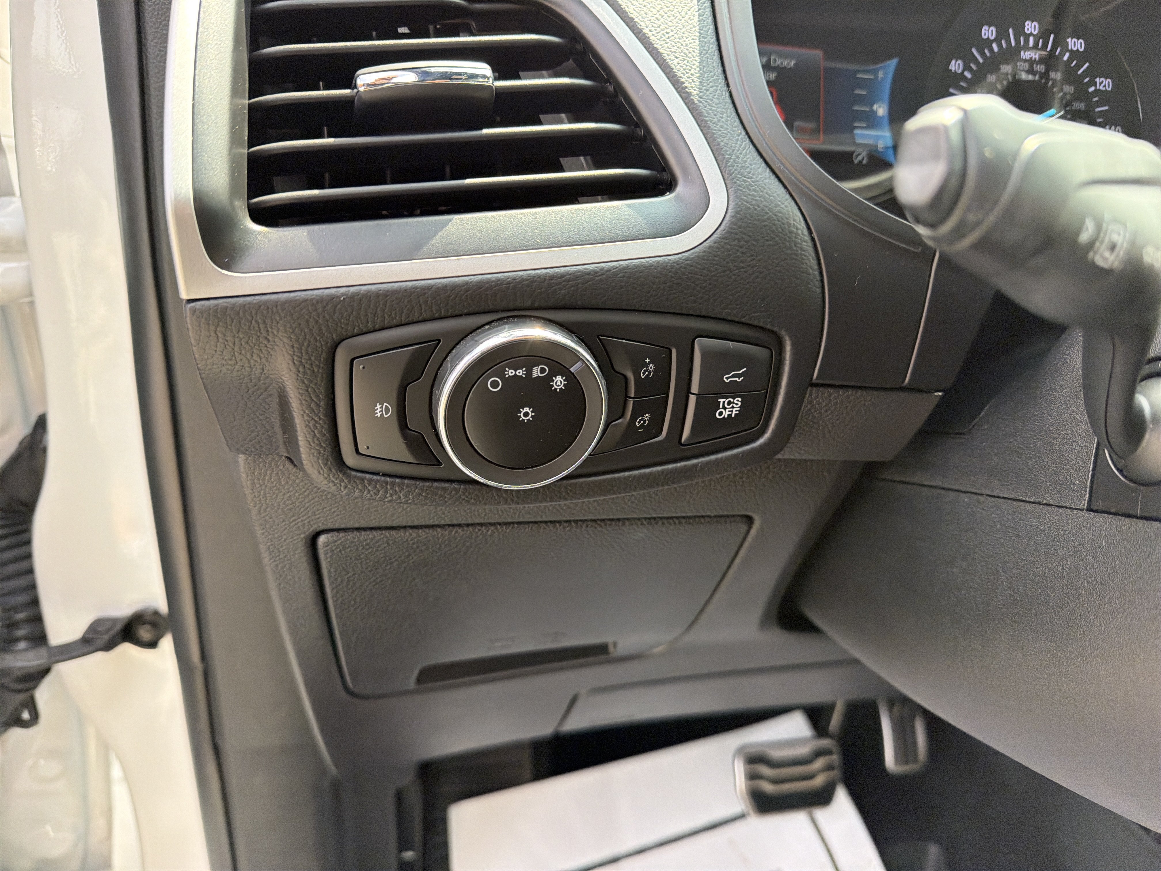 Used 2023 Ford Edge ST-Line AWD/4WD image 19