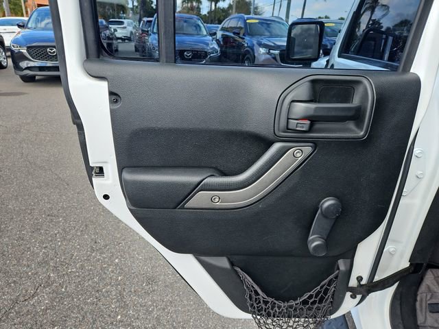 Used 2018 Jeep Wrangler Unlimited Sport w/ Connectivity Group image 12