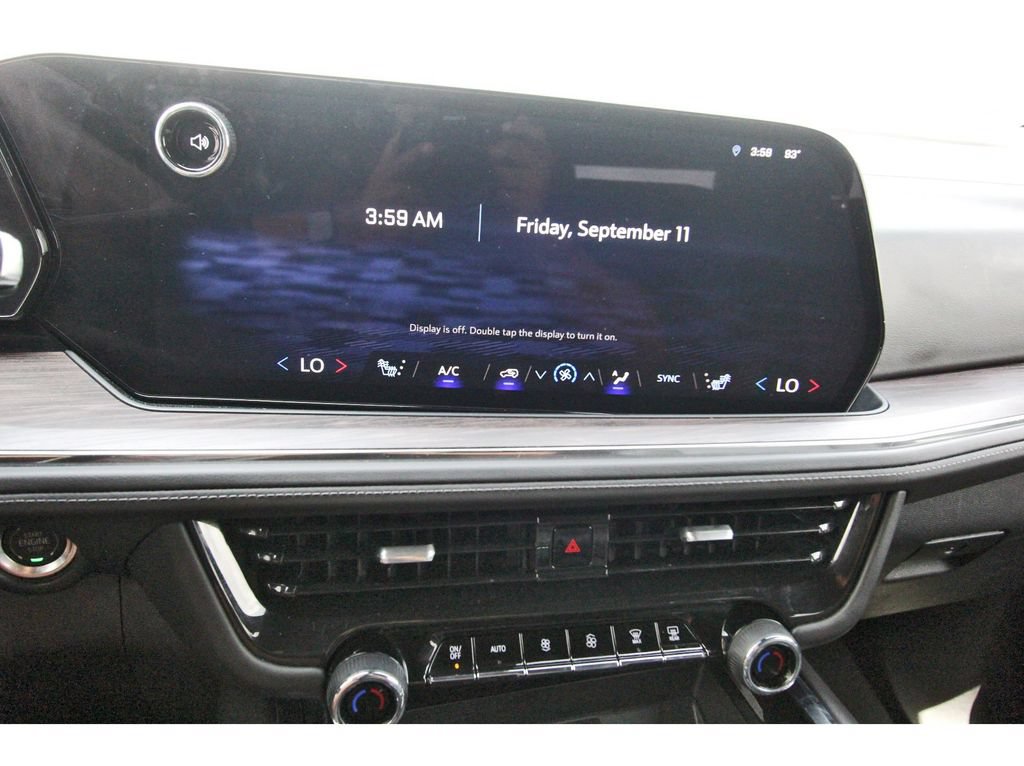 Used 2025 Chevrolet Suburban Z71 AWD/4WD image 22