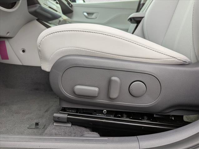 New 2026 Hyundai Kona SEL Premium image 11