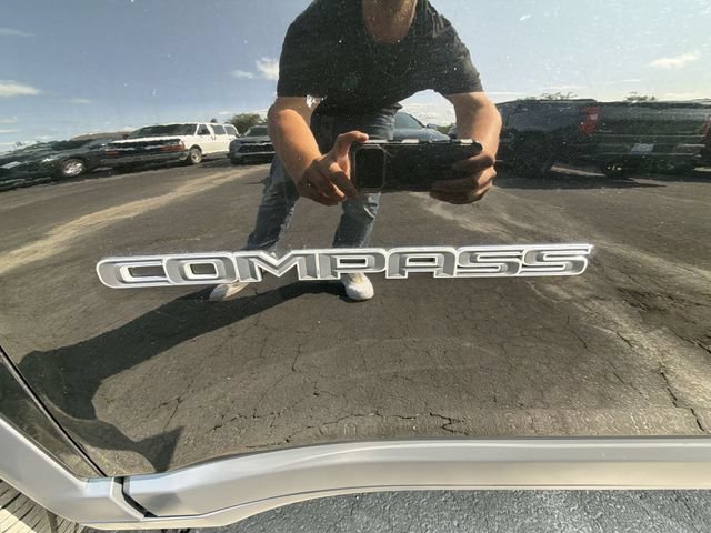 Used 2020 Jeep Compass Limited AWD/4WD image 31