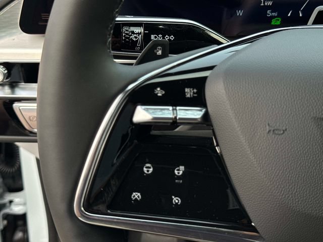 New 2026 Cadillac Lyriq Sport AWD/4WD image 28