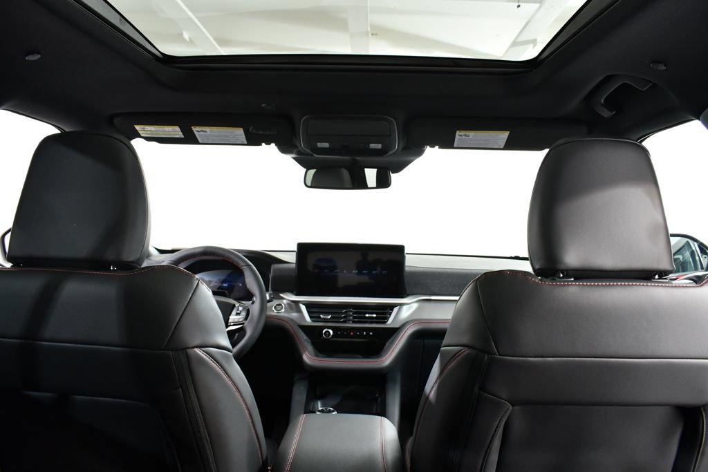 New 2026 Ford Explorer ST-Line w/ ST-Line Street Pack AWD/4WD image 17