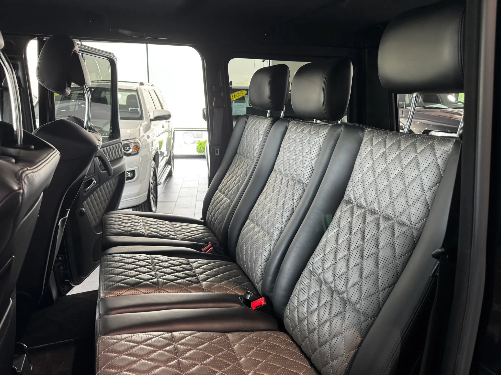 Used 2017 Mercedes-Benz G 63 AMG 4MATIC image 24