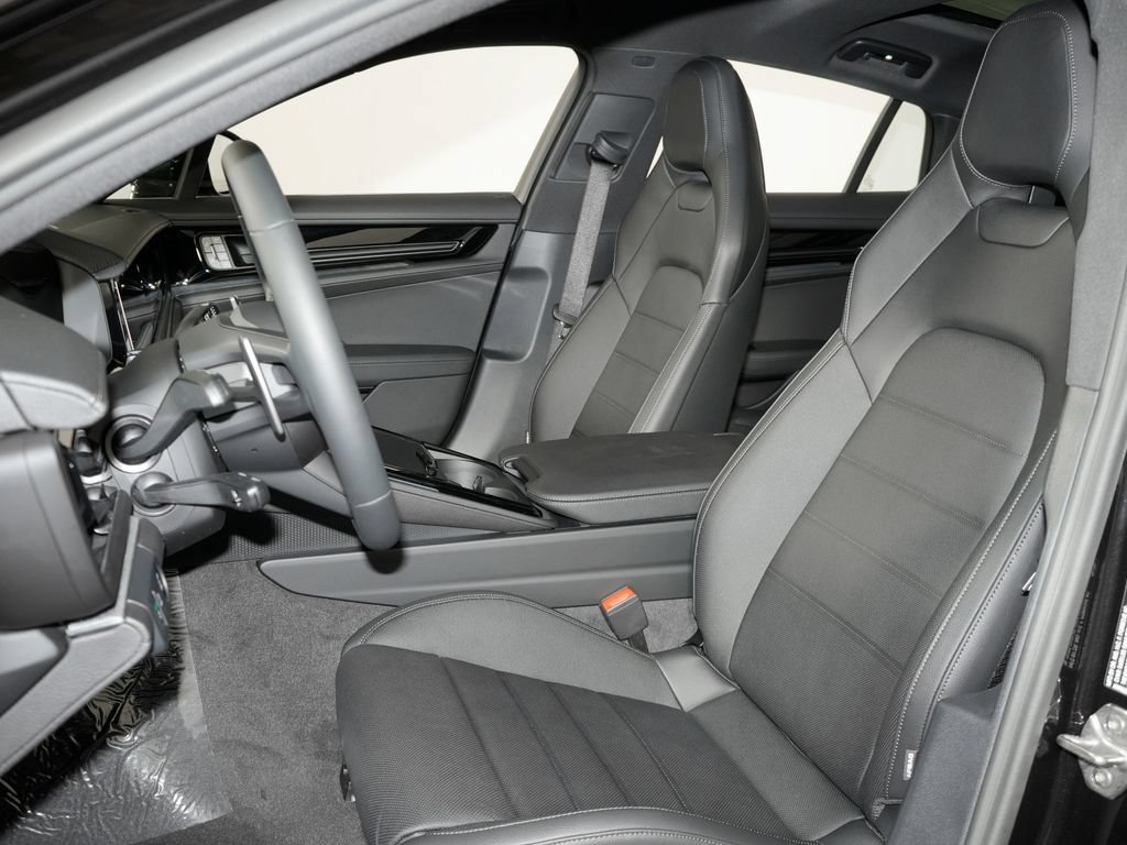 New 2026 Porsche Panamera 4 AWD/4WD image 5