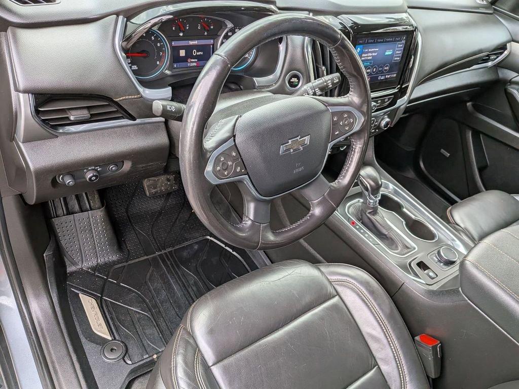 Used 2021 Chevrolet Traverse RS w/ LPO, Cargo Package FWD image 11