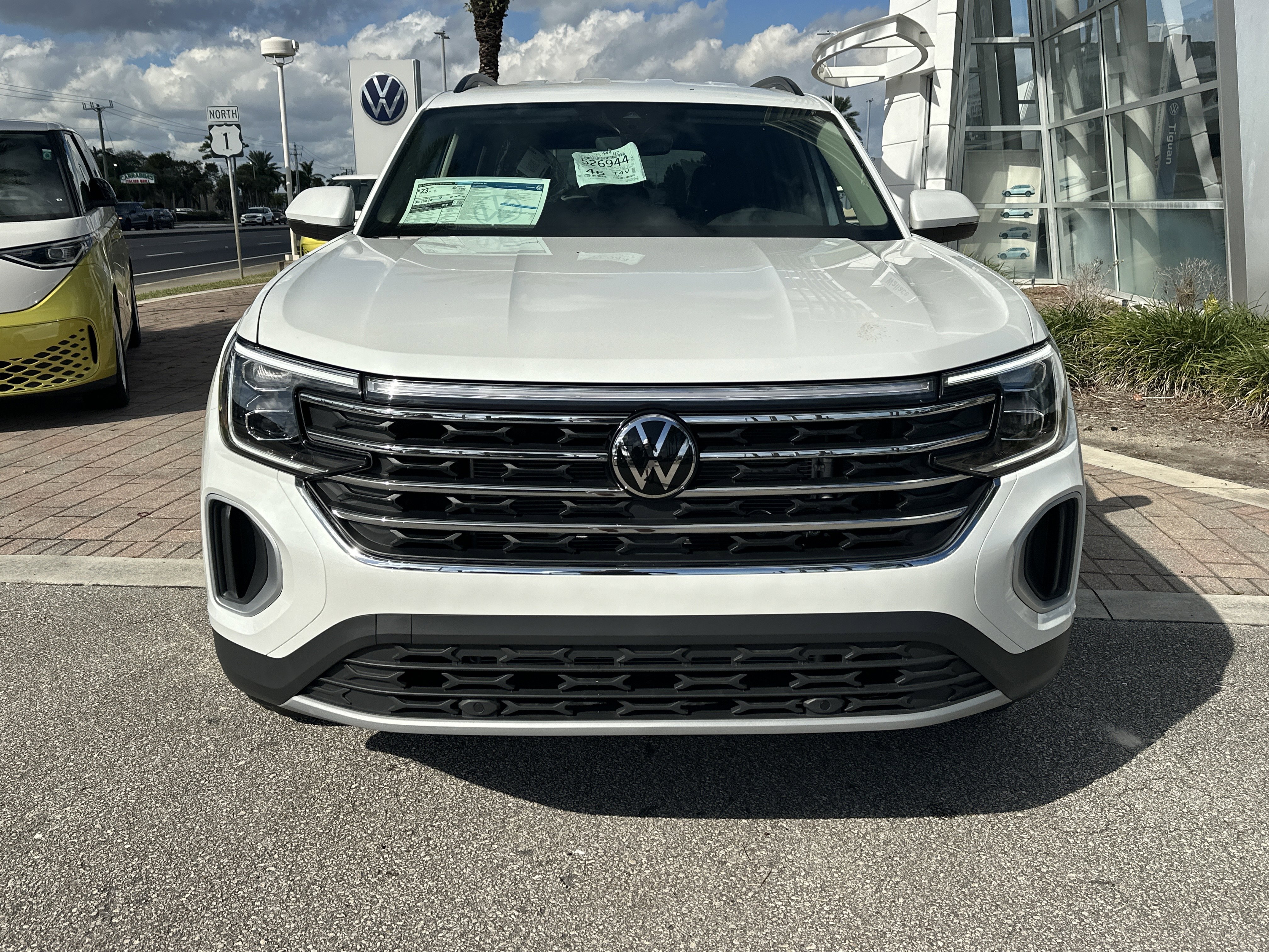 New 2026 Volkswagen Atlas SE image 3
