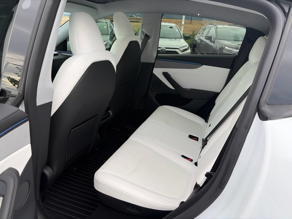 Used 2026 Tesla Model Y AWD image 20