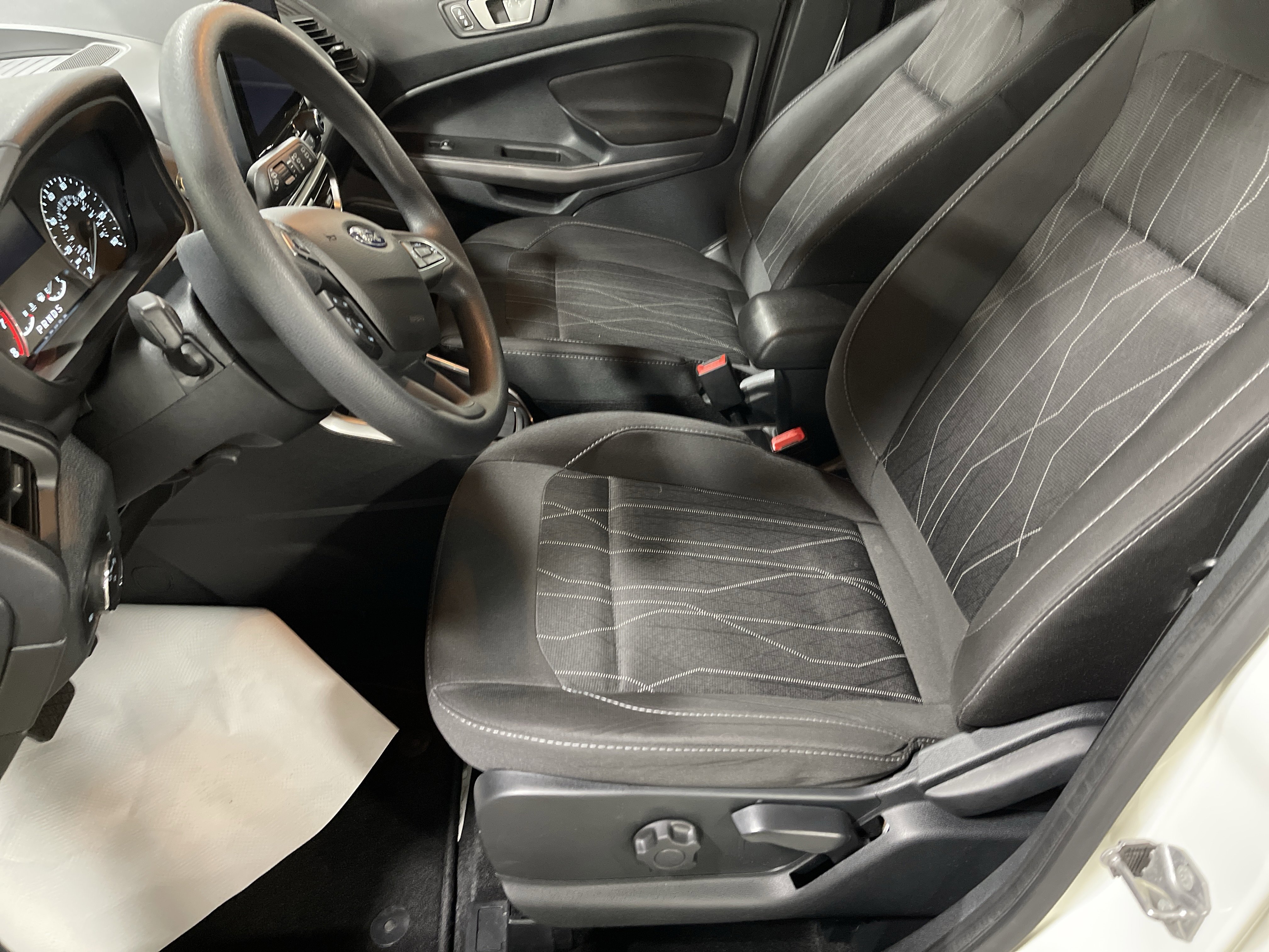 Used 2021 Ford EcoSport SE image 10