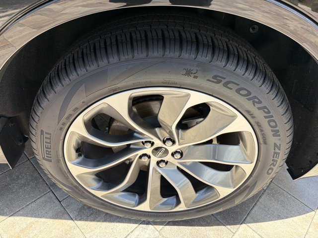New 2026 Lincoln Aviator 2WD w/ Jet Appearance Package image 34