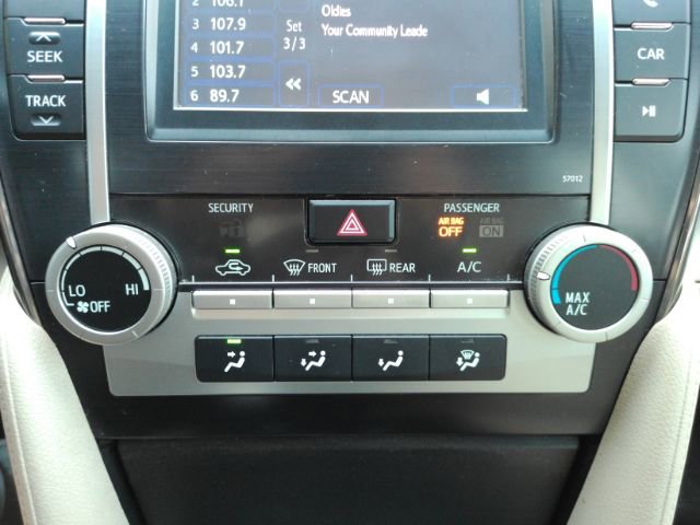 Used 2012 Toyota Camry LE FWD image 45