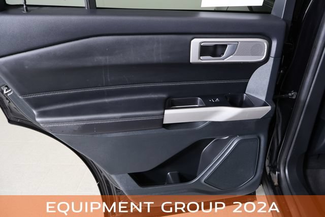 Used 2024 Ford Explorer XLT w/ Equipment Group 202A AWD/4WD image 17
