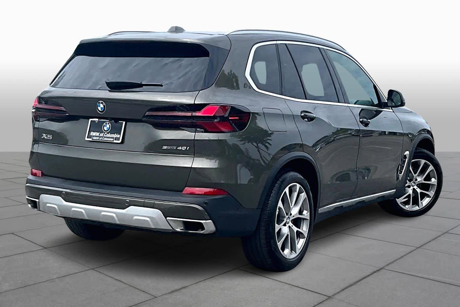 Certified 2024 BMW X5 sDrive40i w/ Premium Package image 12