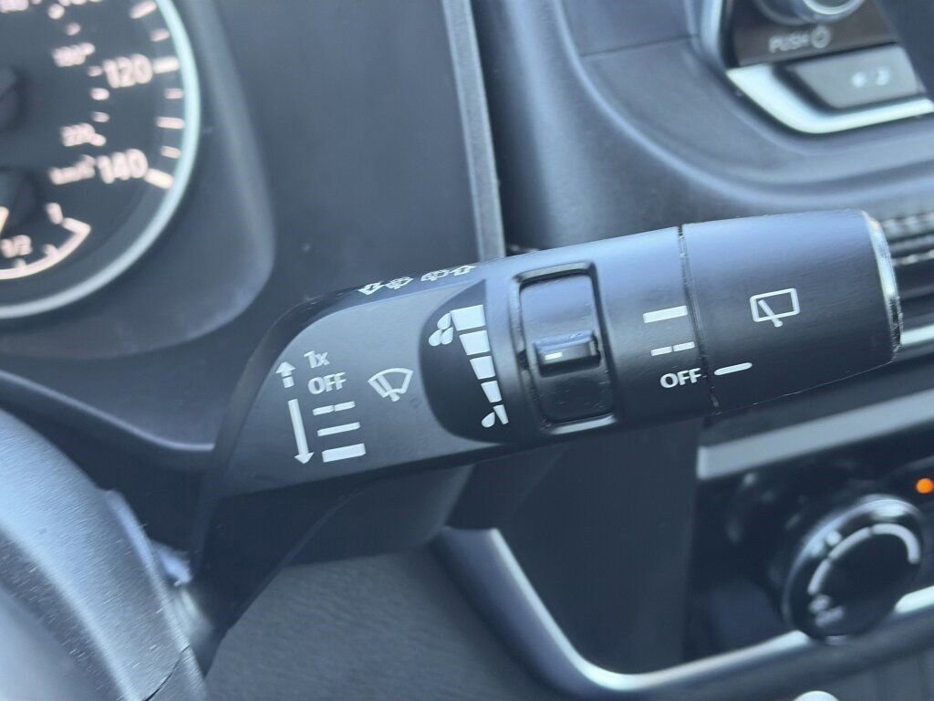 Used 2023 Nissan Rogue S image 19