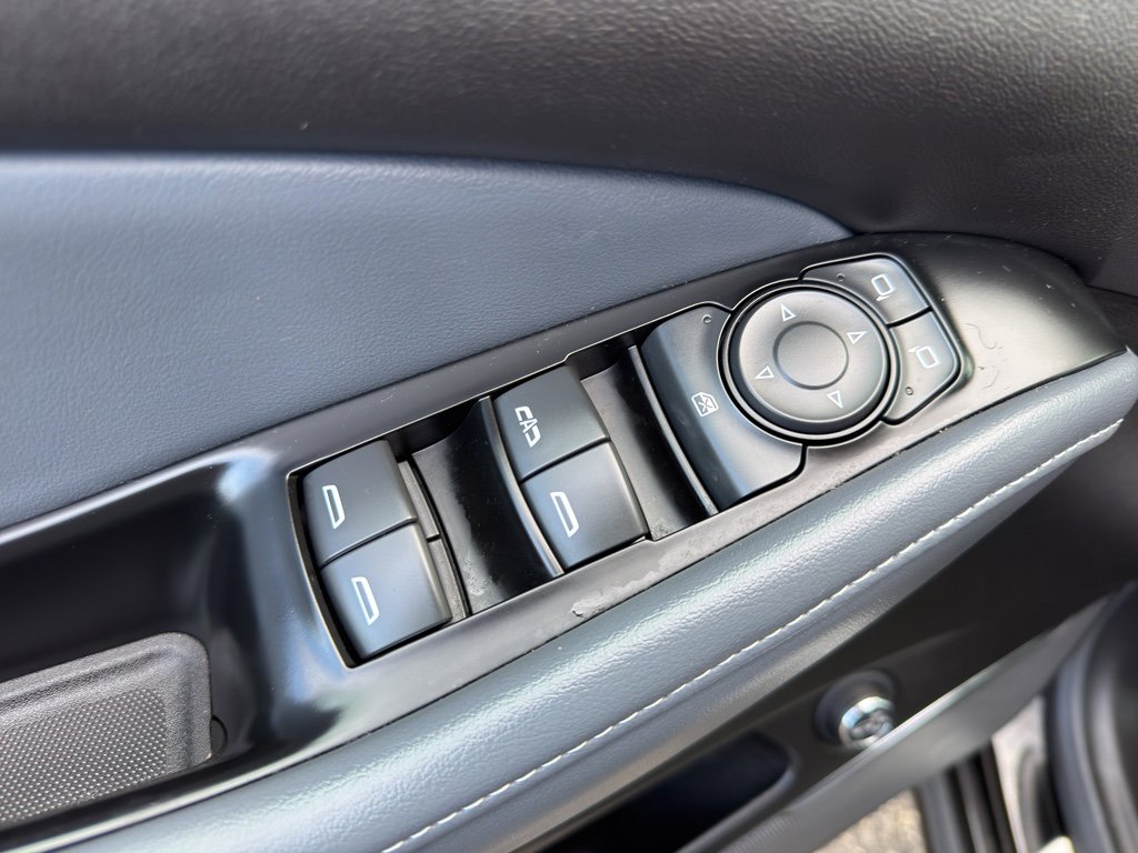 Used 2022 Buick Enclave Essence w/ Experience Buick Package image 13