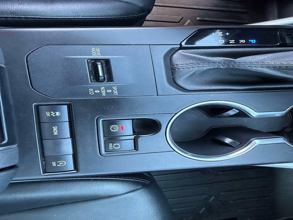 Used 2021 Toyota Highlander XSE image 24