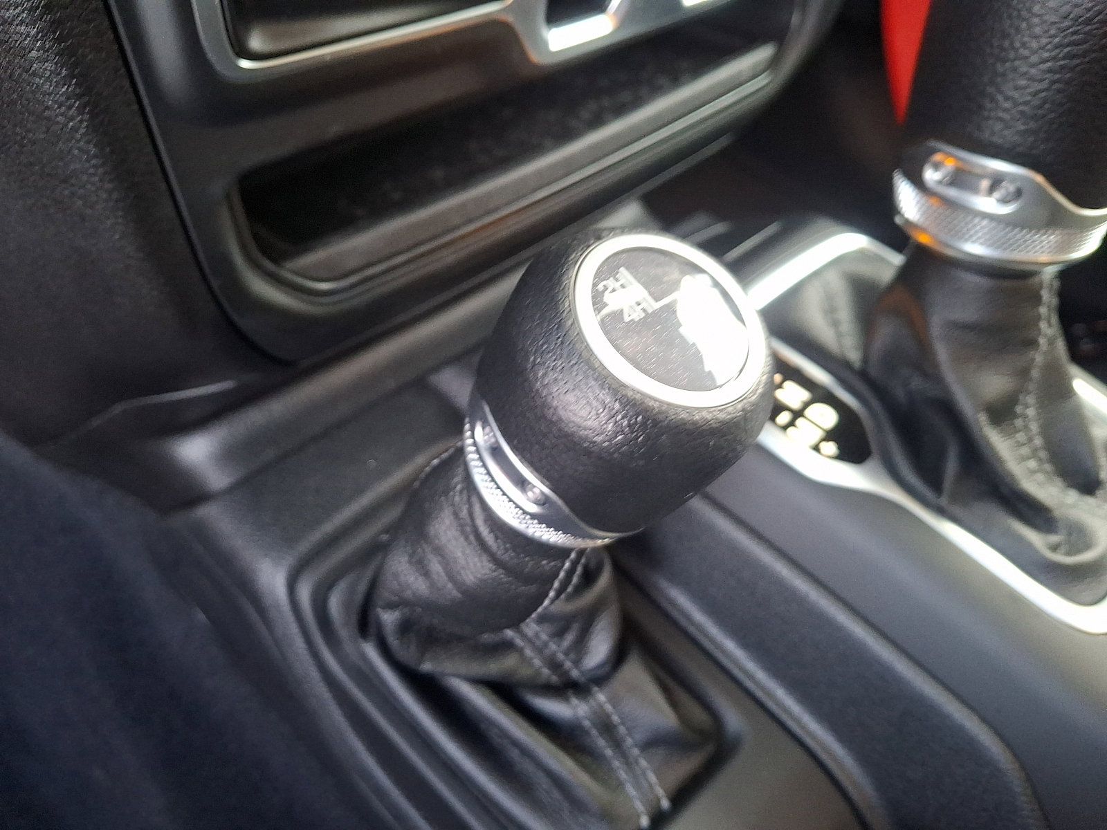 Used 2025 Jeep Wrangler Unlimited Sport image 25