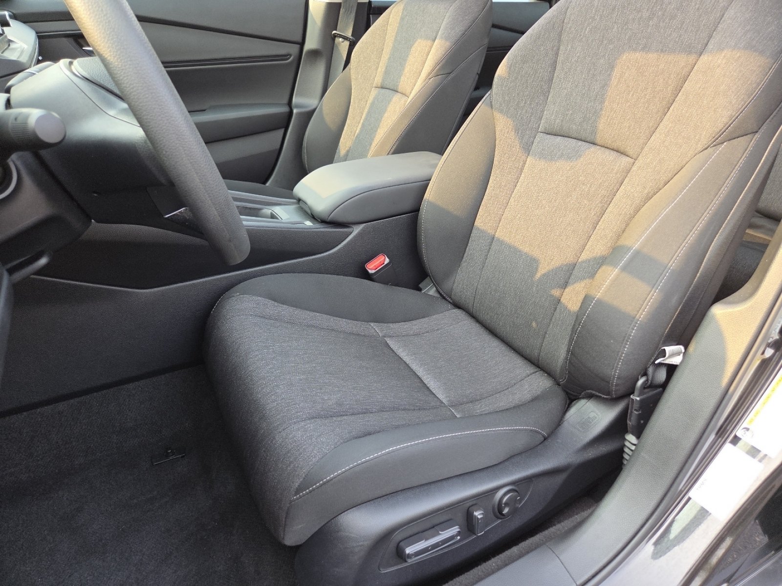Used 2025 Honda Accord SE image 27