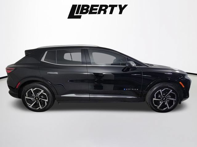 Used 2025 Chevrolet Equinox EV LT FWD image 2