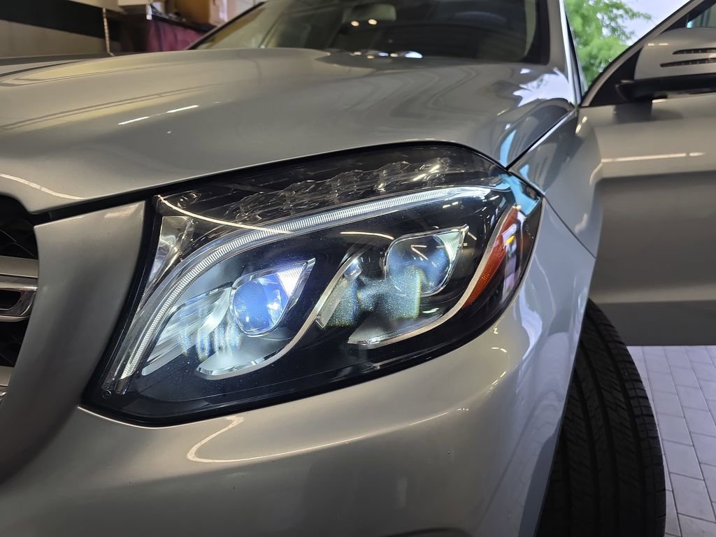Used 2017 Mercedes-Benz GLS 450 4MATIC image 36