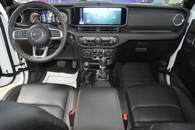 Used 2024 Jeep Wrangler Sahara w/ Technology Group image 30