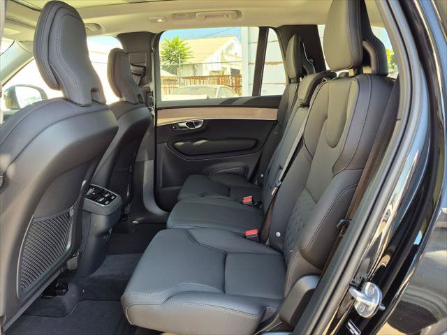 New 2026 Volvo XC90 B5 Core AWD/4WD image 12