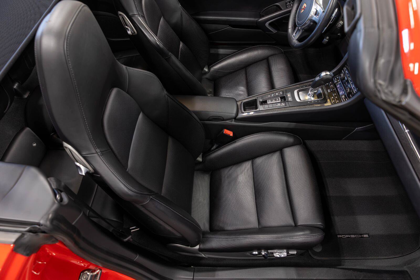 Used 2015 Porsche 911 Turbo S AWD/4WD image 83