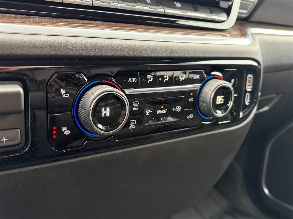 Used 2025 Chevrolet Silverado 1500 RST w/ LPO, Dark Essentials Package image 16