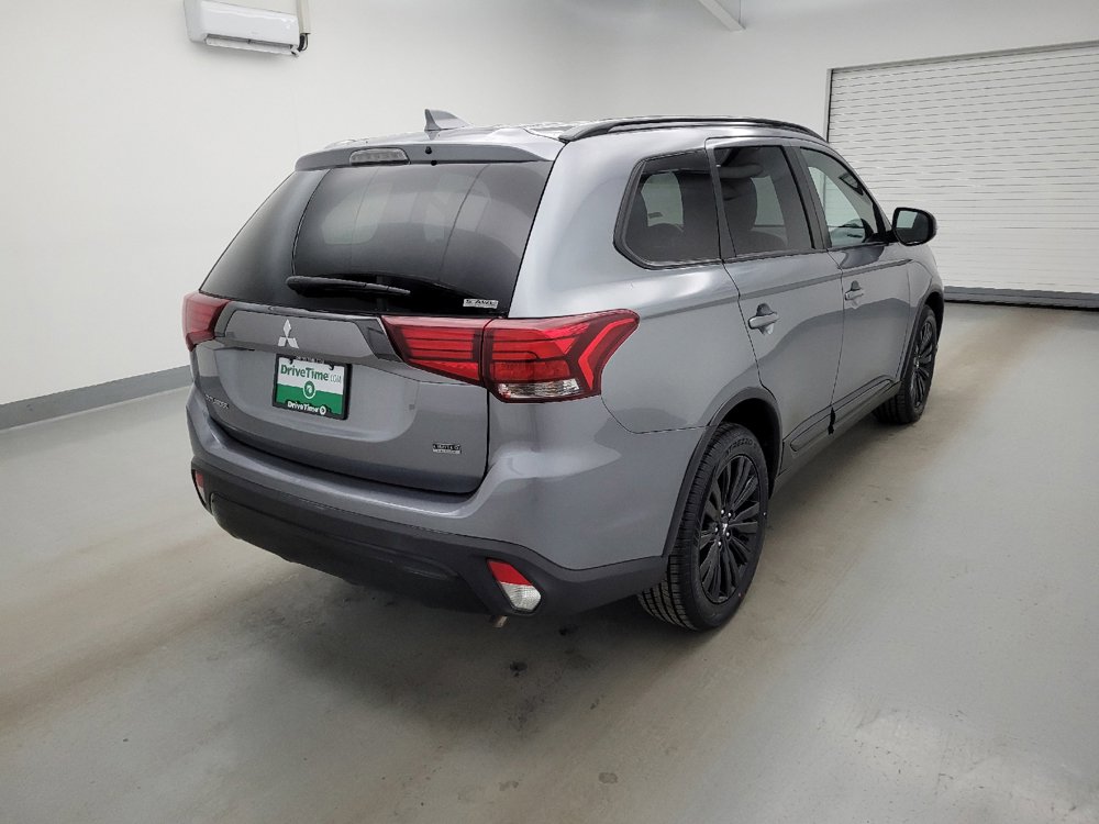 Used 2020 Mitsubishi Outlander SE AWD/4WD image 9