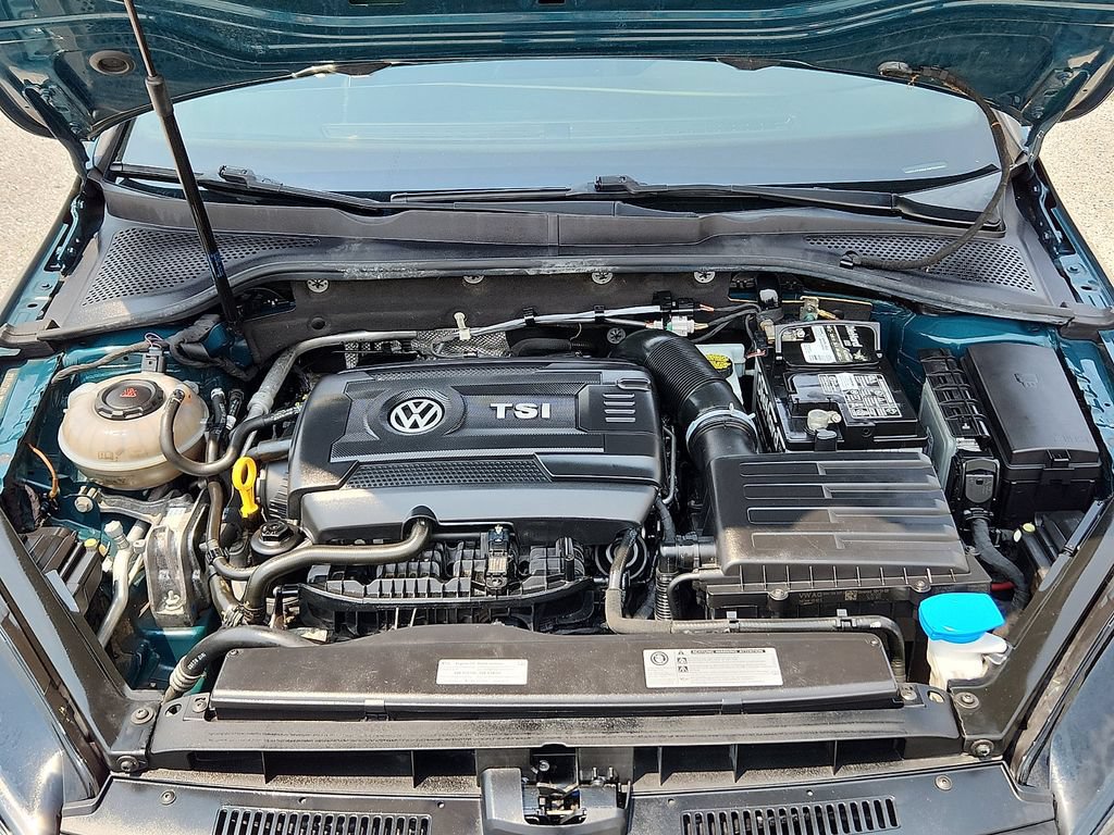 Used 2018 Volkswagen GTI SE w/ SE Leather Package FWD image 22