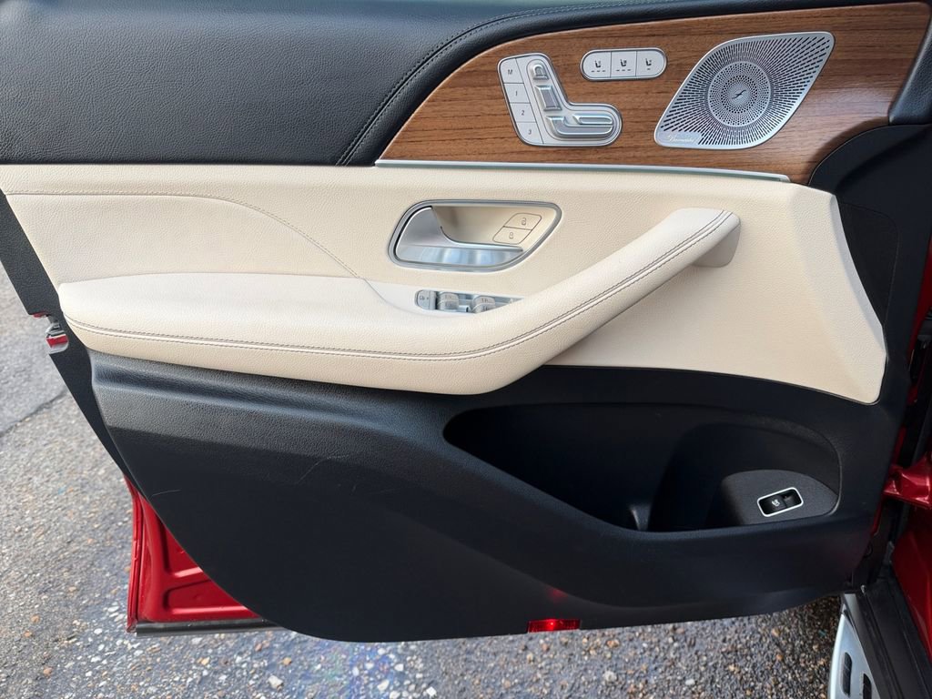 Certified 2023 Mercedes-Benz GLS 580 4MATIC image 15