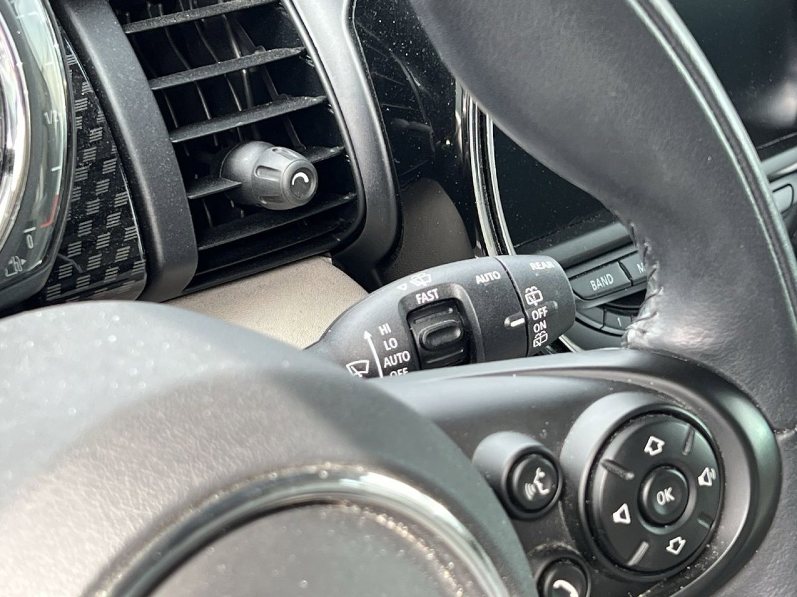 Used 2018 MINI Cooper S image 31