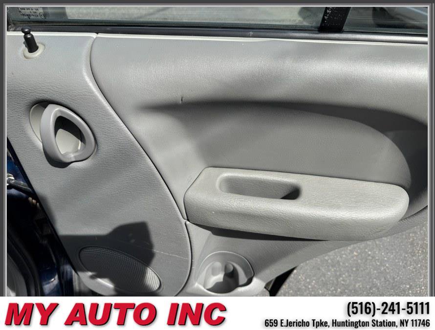 Used 2006 Jeep Liberty Sport w/ Off Road Group AWD/4WD image 29