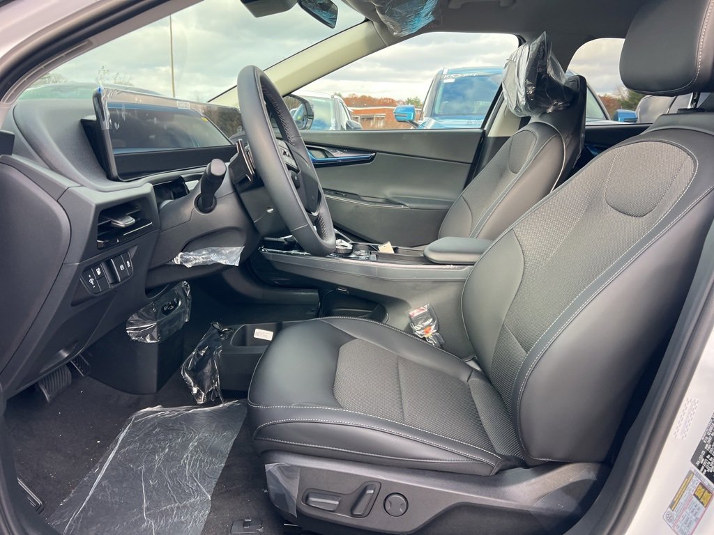 New 2025 Kia EV6 Light image 8