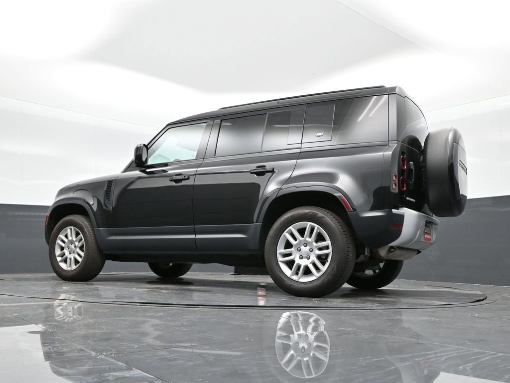 Used 2024 Land Rover Defender 110 S image 35