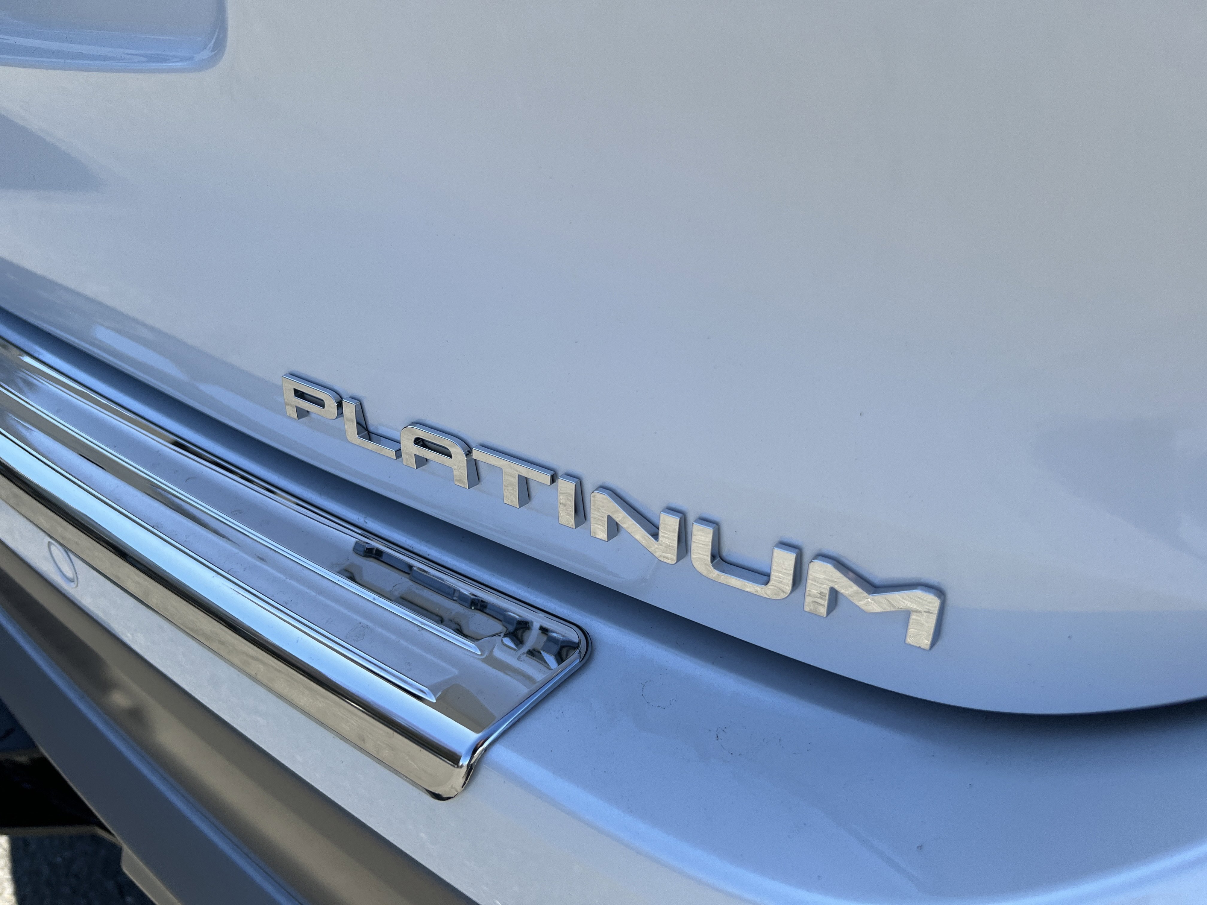 New 2026 Toyota Highlander Platinum image 8