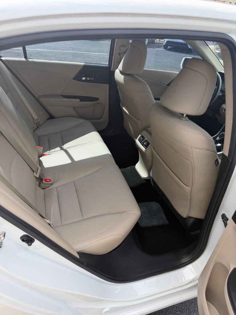 Used 2017 Honda Accord EX-L image 17