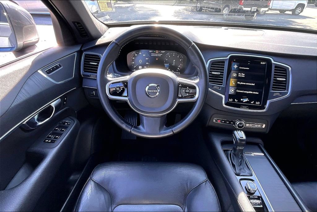 Used 2020 Volvo XC90 T6 Momentum w/ Protection Package Premier AWD/4WD image 19