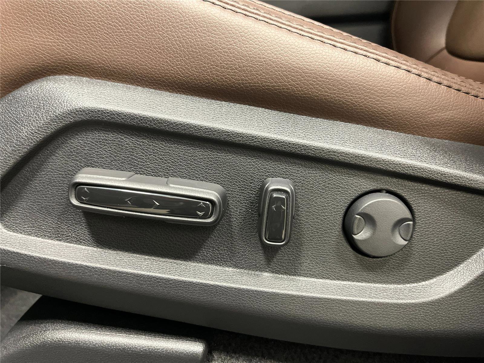 New 2026 Honda Pilot Touring image 14