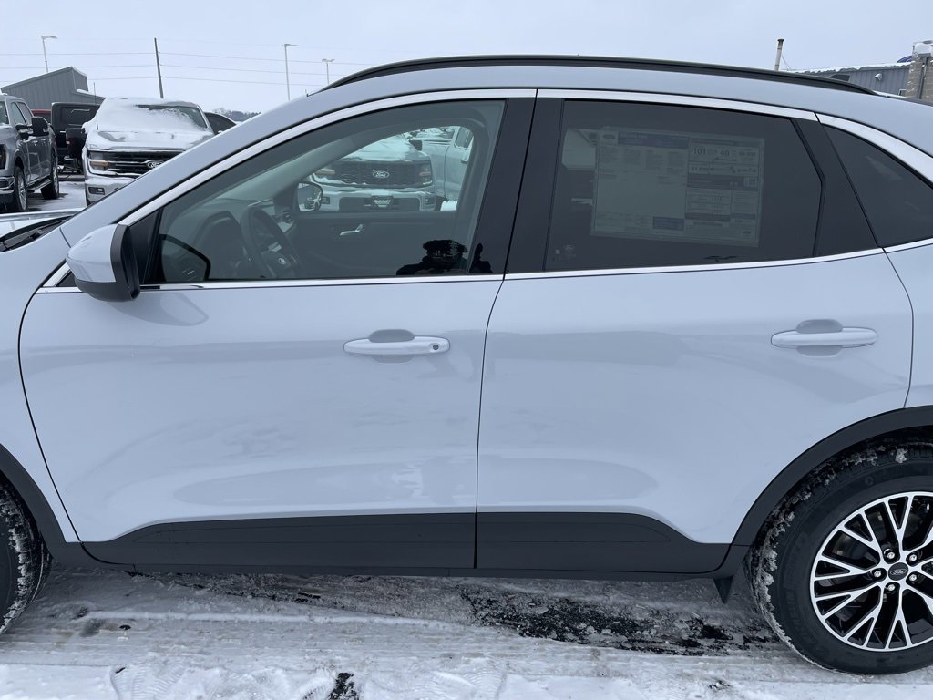 New 2026 Ford Escape SE image 41