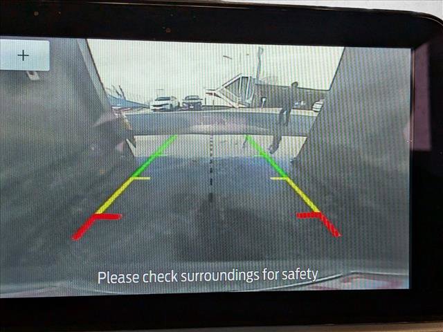 Used 2020 Ford Escape SE image 11