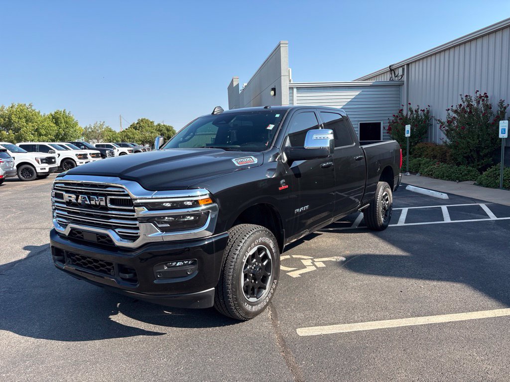 Used 2026 RAM 2500 Laramie AWD/4WD image 13