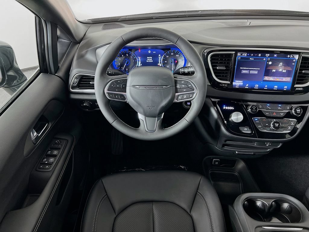 New 2027 Chrysler Pacifica LX FWD image 21