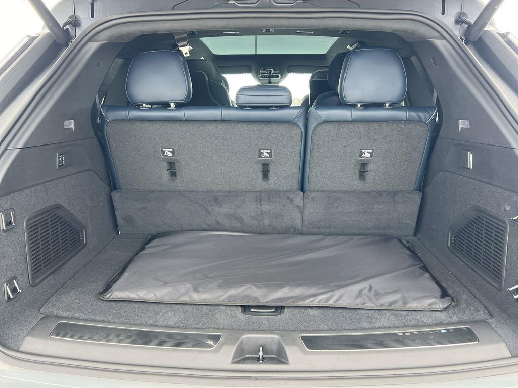 New 2026 Cadillac Escalade IQ Luxury 2 image 32