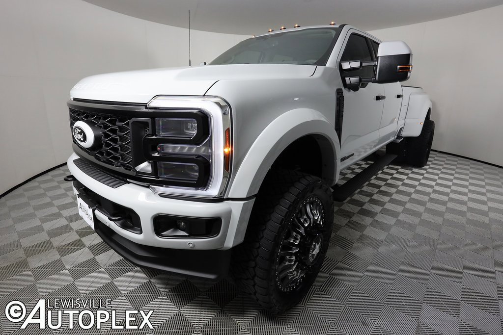 Used 2025 Ford F450 Platinum w/ Platinum Plus Package image 25