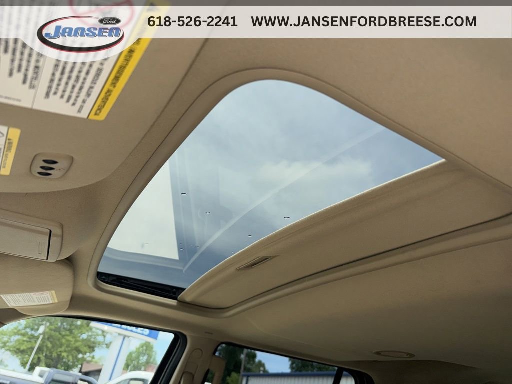 Used 2017 Ford Expedition Limited w/ Equipment Group 301A AWD/4WD image 14