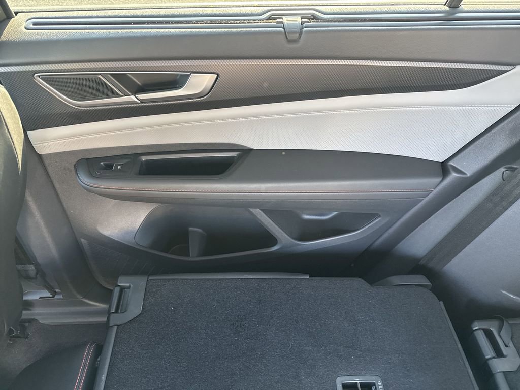 Used 2025 Volkswagen Atlas Peak Edition SE image 27